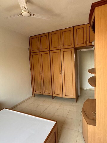 Room in 2 BHK Apartment at Wadgaon Sheri – for Rent