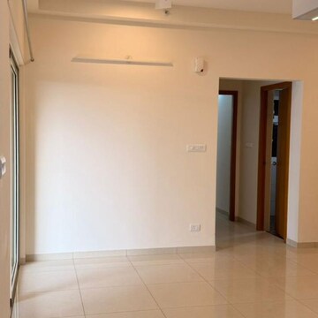 Room in 3 BHK Apartment at L&T Raintree Boulevard, Nh 7 – for Rent