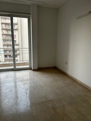 Room in 3 BHK Apartment at Sobha City Chintels Metropolis, Sector 108 – for Sale