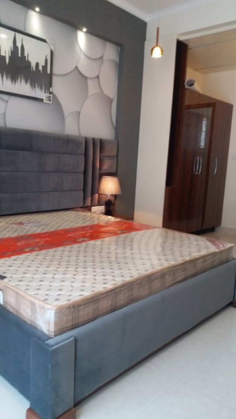 Bedroom, kharar road 3.5 Bedroom 2198 Sq.Ft. Apartment In Kharar Road Mohali 9905713