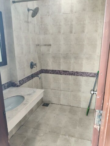 Bathroom in 2.5 BHK Apartment at Oberoi Springs, Andheri West – for Rent