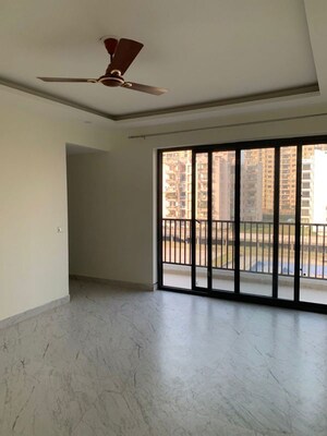 Room in 3 BHK Apartment at Pir Machalla – for Rent
