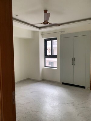 3 BHK Apartment For Rent in Pir Machalla