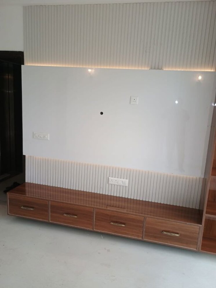 undefined, bptp-amstoria 3 Bedroom 2320 Sq.Ft. Builder Floor In Sector 102 Gurgaon 8196894