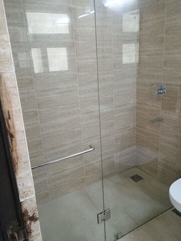 Bathroom in 3 BHK Builder Floor at BPTP Amstoria, Sector 102 – for Sale
