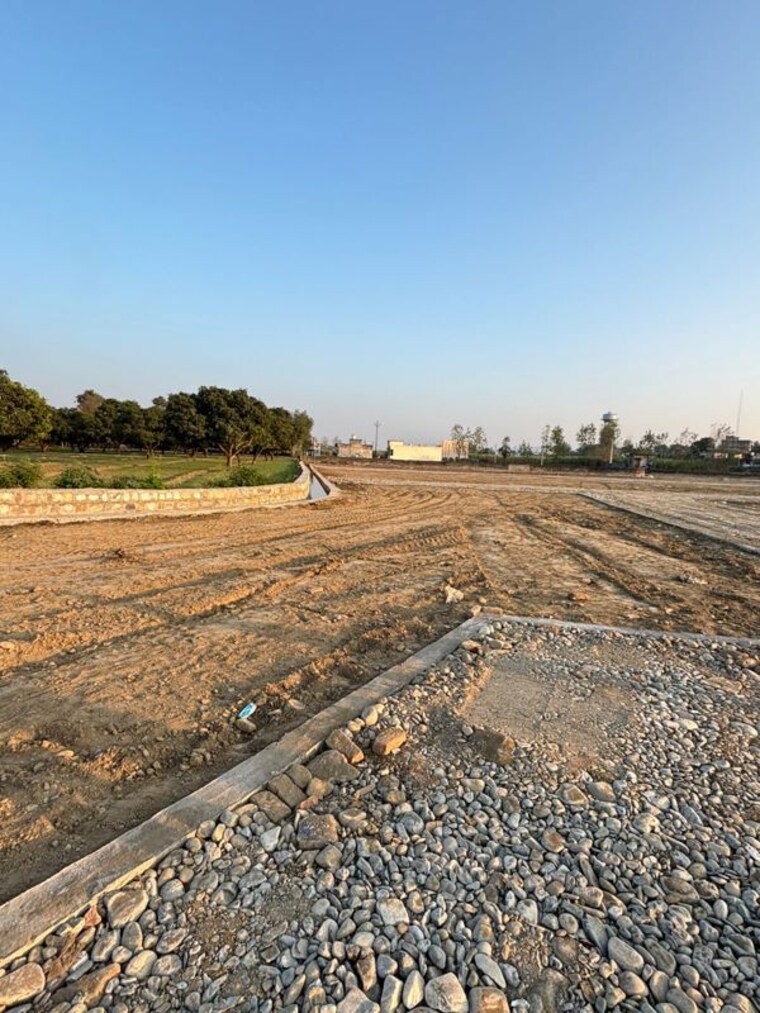 undefined, dehradun cantt  150 Sq.Yd. Plot In Dehradun Cantt Dehradun 9827621