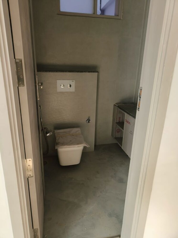 Bathroom, sector 57 3 Bedroom 2100 Sq.Ft. Builder Floor In Sector 57 Gurgaon 9905800