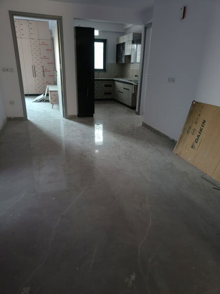 Room, sector 57 3 Bedroom 2100 Sq.Ft. Builder Floor In Sector 57 Gurgaon 9905800