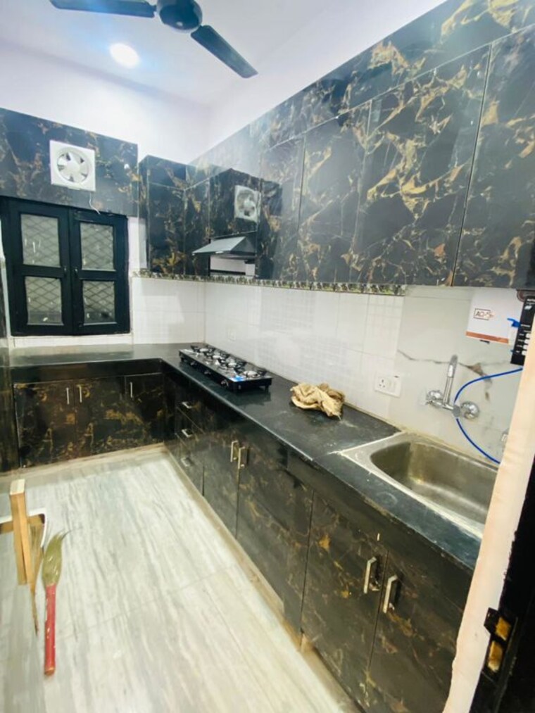 Kitchen, old rajinder nagar Pg For Boys & Girls In Old Rajinder Nagar 9905805