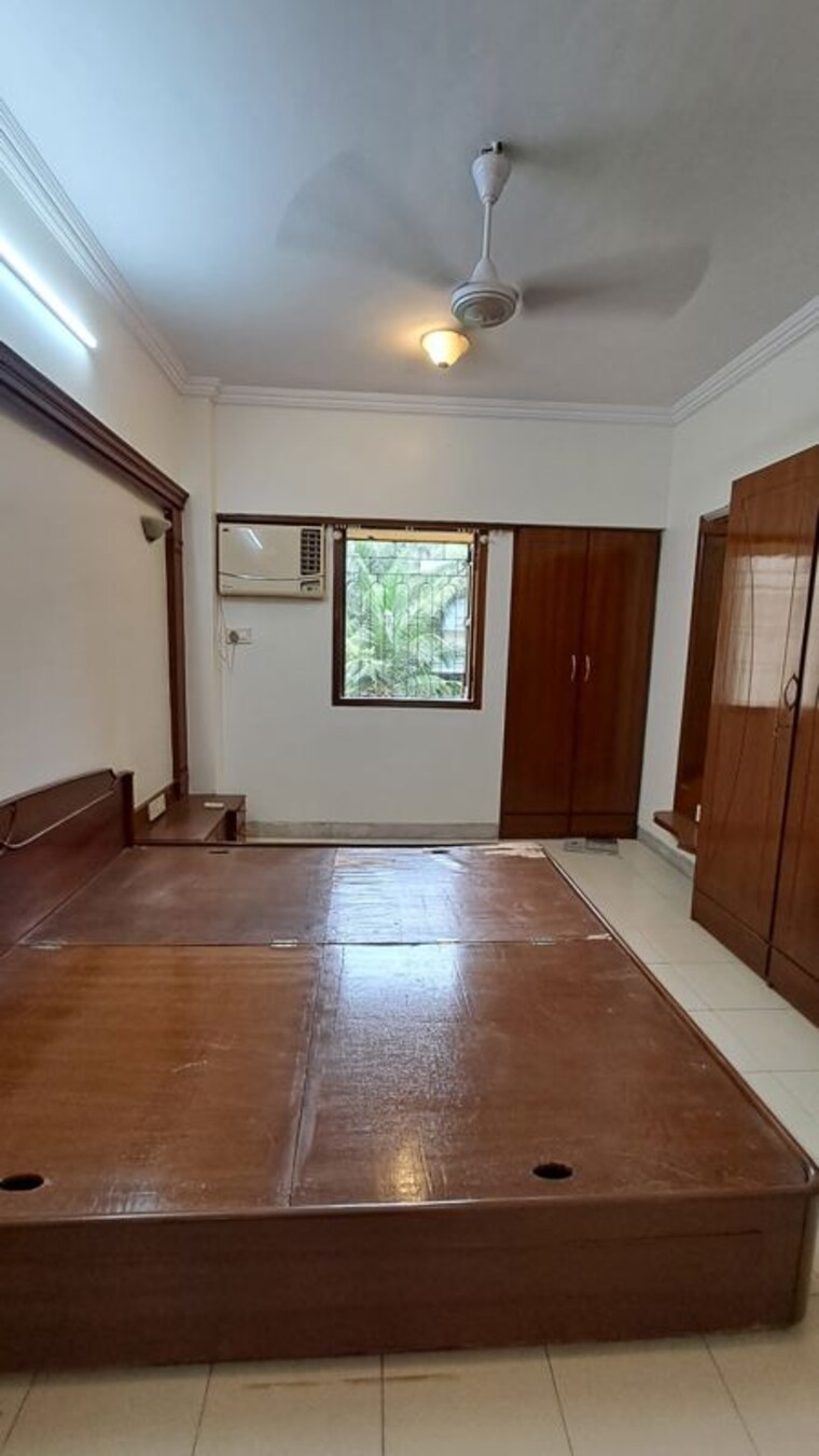 Room, juhu 2 Bedroom 1100 Sq.Ft. Apartment In Juhu Mumbai 9031830