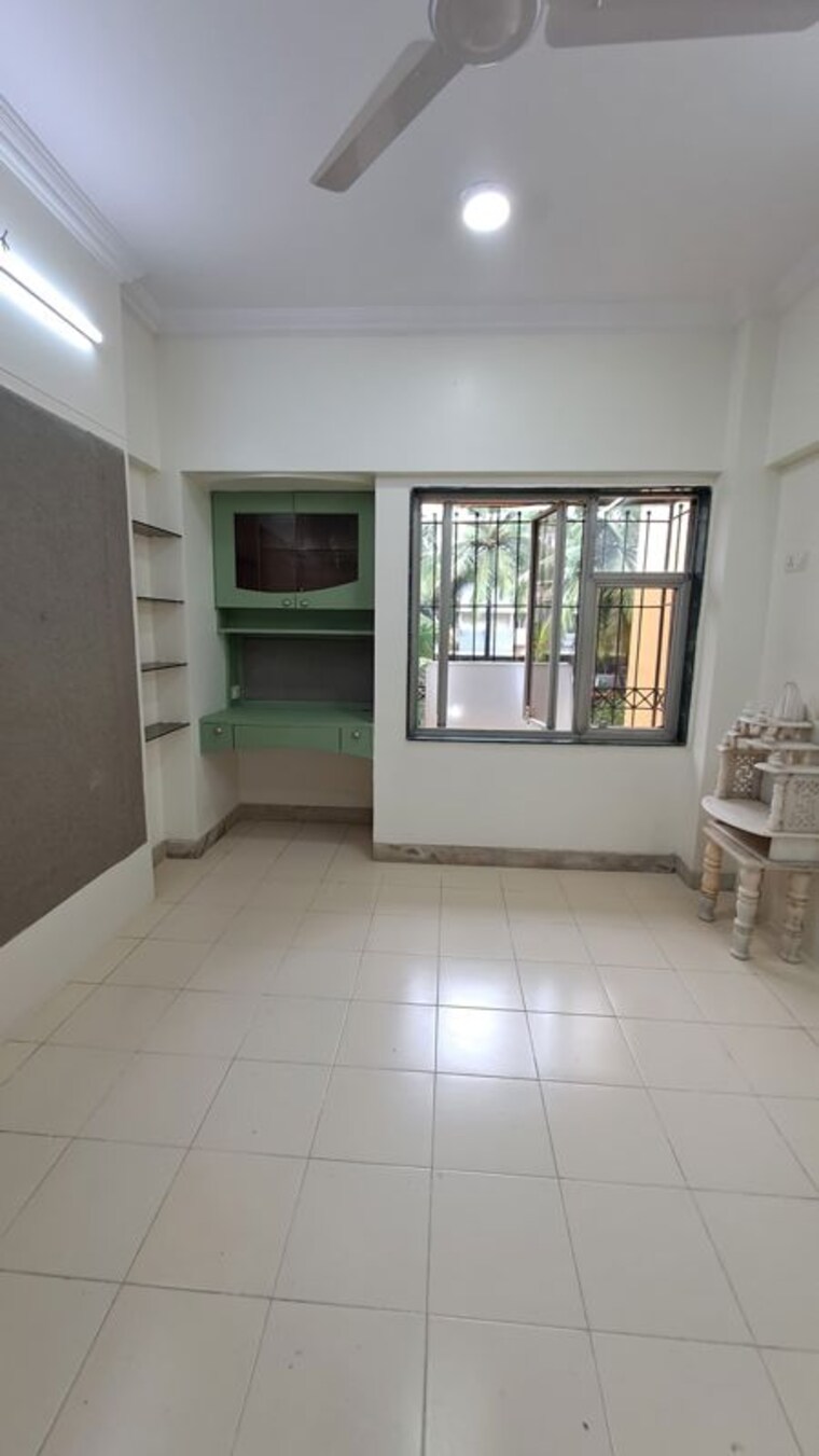 Balcony, juhu 2 Bedroom 1100 Sq.Ft. Apartment In Juhu Mumbai 9031830