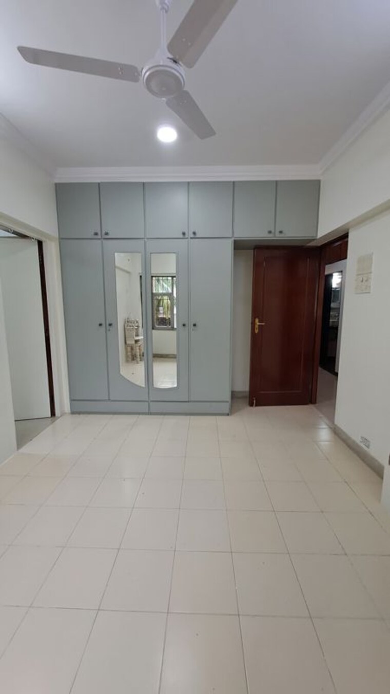 undefined, juhu 2 Bedroom 1100 Sq.Ft. Apartment In Juhu Mumbai 9031830