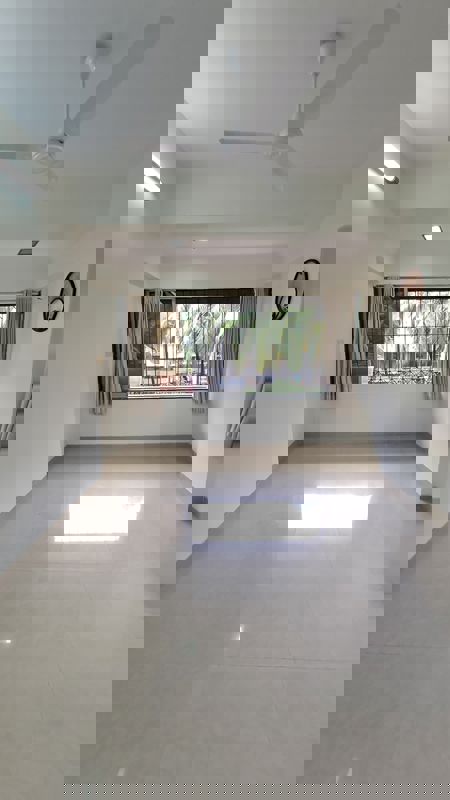 2 BHK Apartment For Rent in Juhu