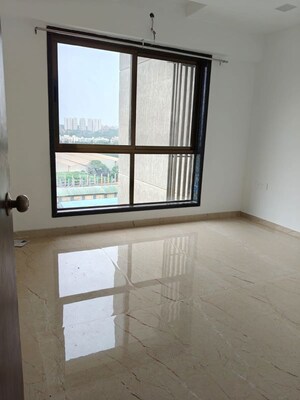 Bedroom in 2 BHK Apartment at Jogeshwari West – for Rent