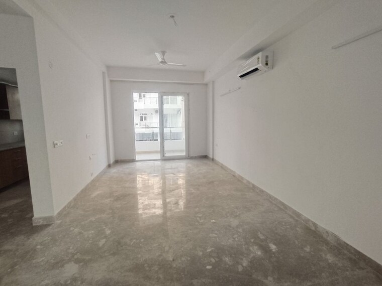 Room, ss-linden 4 Bedroom 2800 Sq.Ft. Builder Floor In Sector 84 Gurgaon 9905809