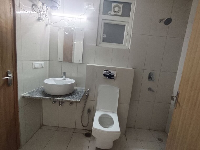 Bathroom, ss-linden 4 Bedroom 2800 Sq.Ft. Builder Floor In Sector 84 Gurgaon 9905809