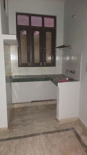 Kitchen in 1.5 BHK Builder Floor at Mayur Vihar – for Rent