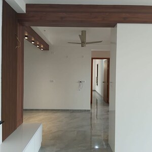 Room in 2 BHK Apartment at Prestige Royale Gardens, Avalahalli – for Rent