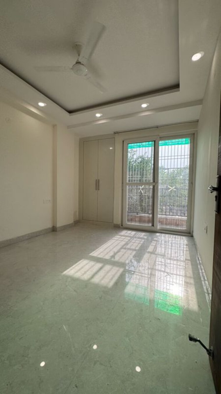 Room, chattarpur 3 Bedroom 1350 Sq.Ft. Builder Floor In Chattarpur Delhi 9905816