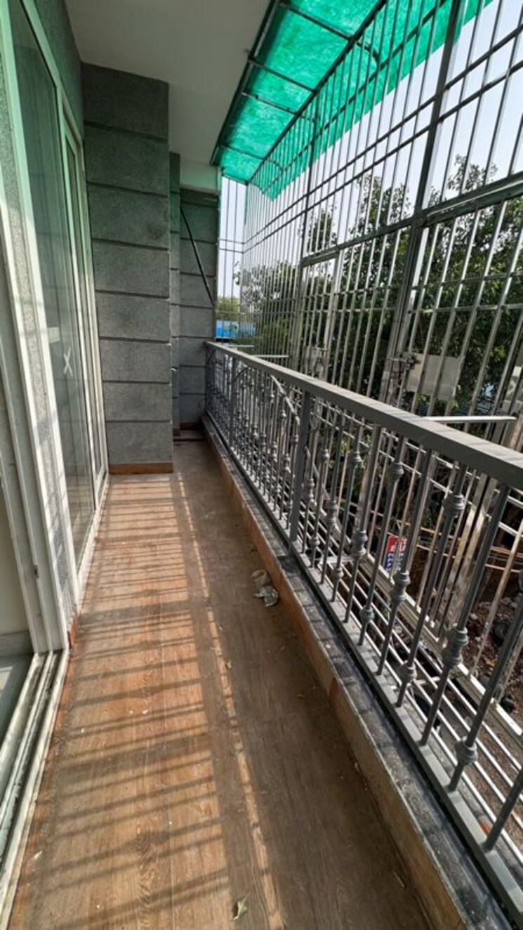 Balcony, chattarpur 3 Bedroom 1350 Sq.Ft. Builder Floor In Chattarpur Delhi 9905816