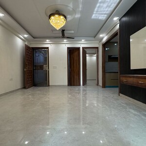 Room in 3 BHK Builder Floor at Chattarpur – for Rent