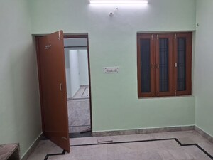 Room in 2.5 BHK Builder Floor at Ansal Sushant Golf city, Sushant Golf City – for Rent