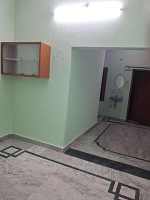 Room in 2.5 BHK Builder Floor at Ansal Sushant Golf city, Sushant Golf City – for Rent