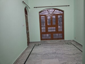 Room in 2.5 BHK Builder Floor at Ansal Sushant Golf city, Sushant Golf City – for Rent