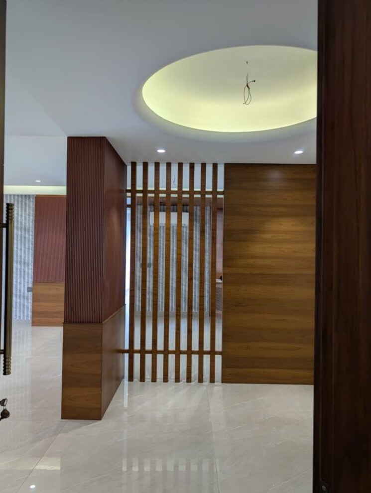 Room, mayur vihar 3.5 Bedroom 1450 Sq.Ft. Apartment In Mayur Vihar Delhi 9905849