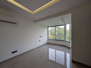 3.5 BHK Apartment For Sale in Mayur Vihar