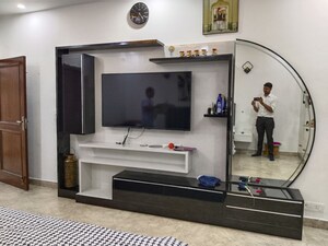 Furnished Amenities in 3 BHK Builder Floor at SS Almeria, Sector 84 – for Sale