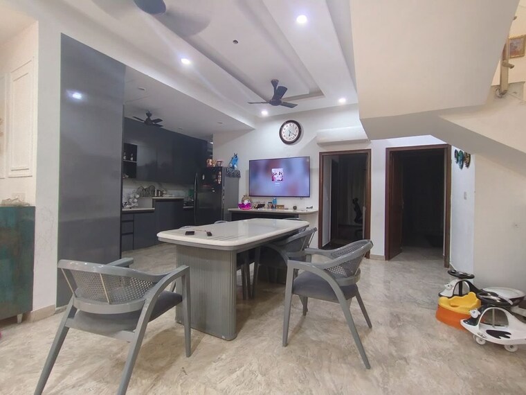 Master Bedroom, ss-almeria 3 Bedroom 2000 Sq.Ft. Builder Floor In Sector 84 Gurgaon 9905855