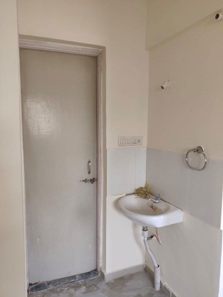 Bathroom, shivane 1 Bedroom 650 Sq.Ft. Apartment In Shivane Pune 9905836