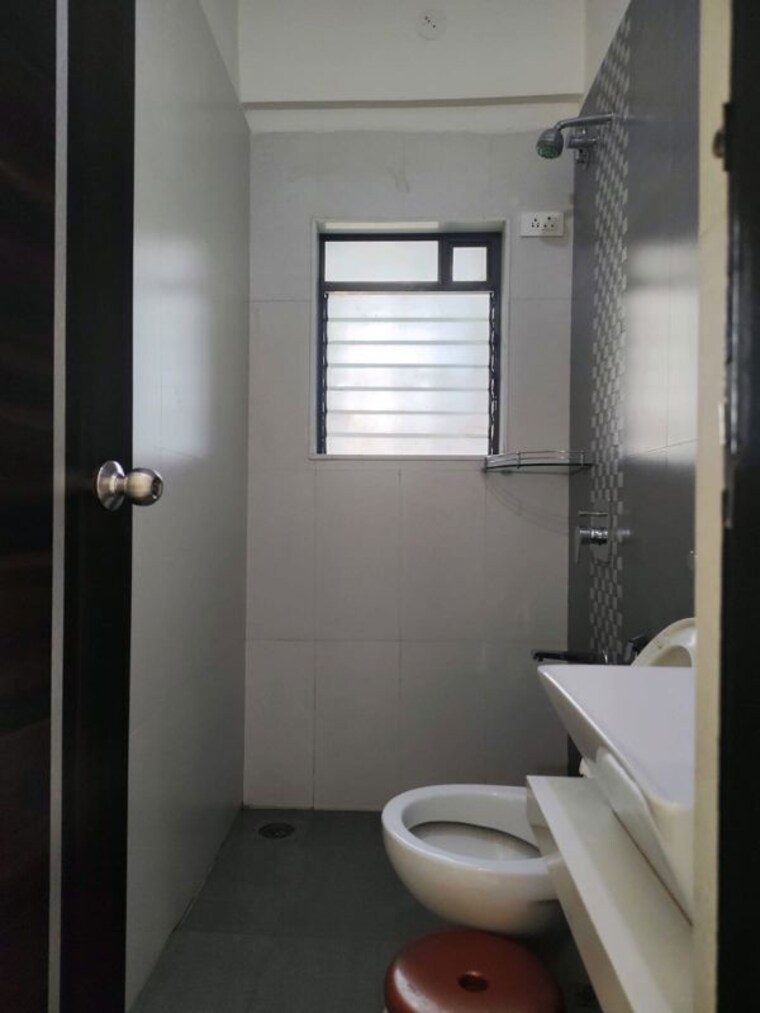 Bathroom, vijay-park 1 Bedroom 415 Sq.Ft. Apartment In Kasarvadavali Thane 9905861
