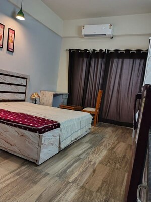 Bedroom in Studio Apartment at Paramount Golfforeste, Zeta I Greater Noida – for Rent