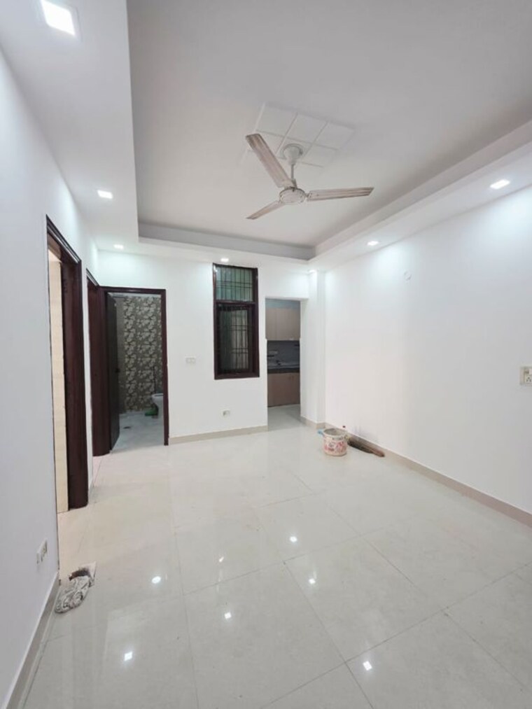 Room, saket 2 Bedroom 750 Sq.Ft. Builder Floor In Saket Delhi 9905887