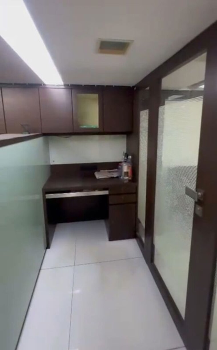Kitchen, oberoi-chambers Commercial Office Space 700 Sq.Ft. In Andheri West Mumbai 9905891