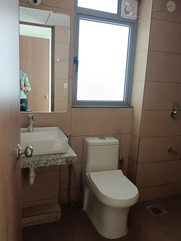 Bathroom in 2 BHK Apartment at Kalpataru Immensa, Kolshet Road – for Rent