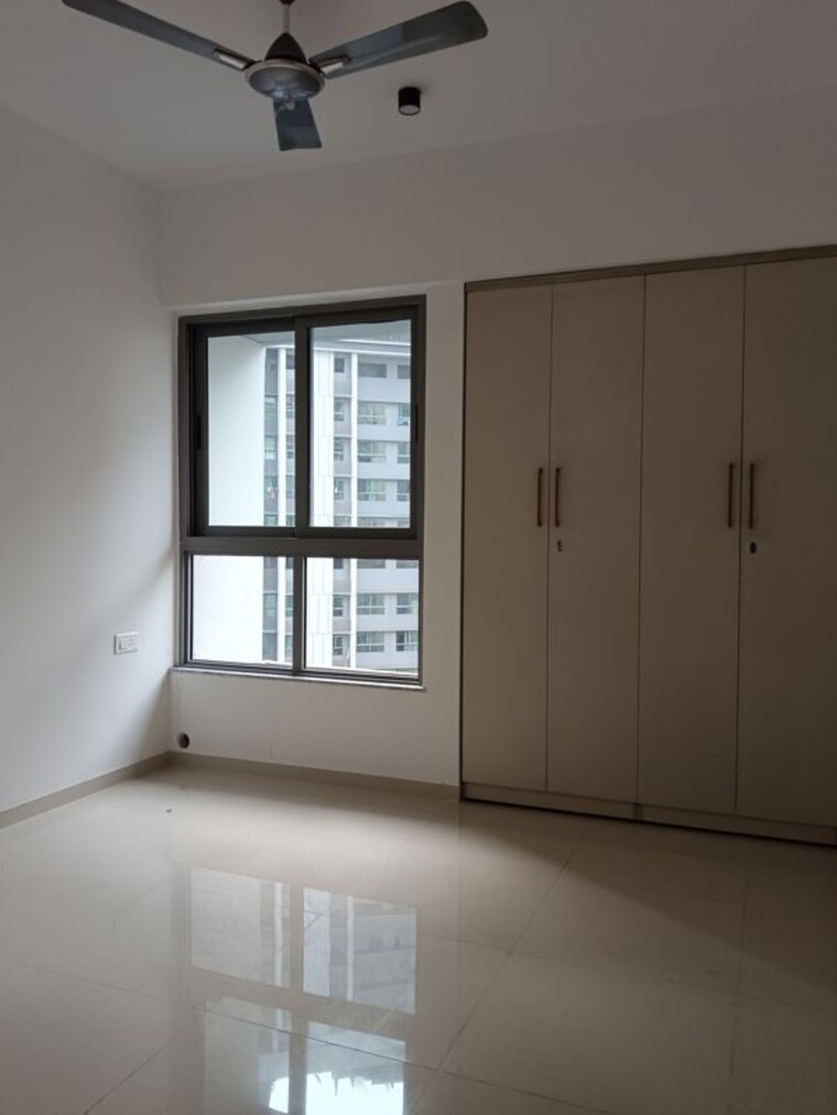 Room, kalpataru-immensa 2 Bedroom 599 Sq.Ft. Apartment In Kolshet Road Thane 9905893