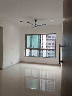 2 BHK Apartment For Rent in Kalpataru Immensa