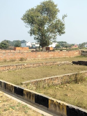 Plot Area in  Plot at Matiyari – for Sale