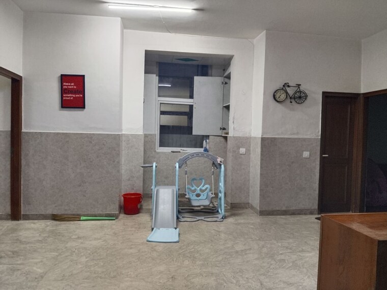 Bathroom, ss-almeria 3 Bedroom 2000 Sq.Ft. Builder Floor In Sector 84 Gurgaon 9905904