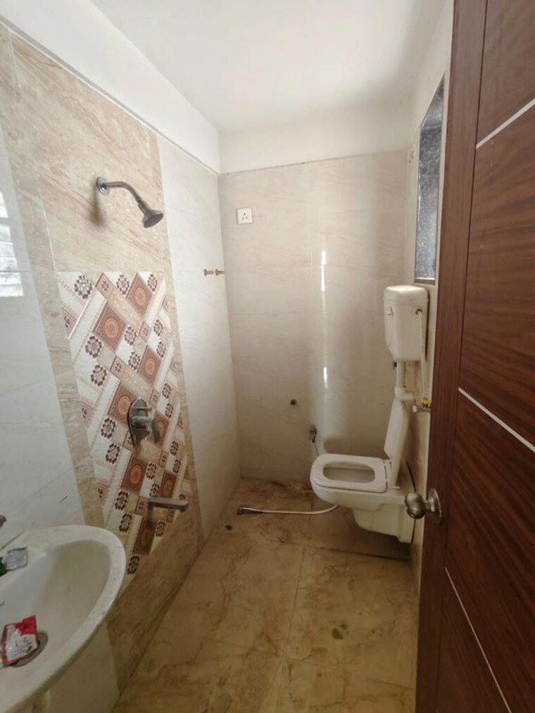 Attached Bathroom, swagat-chs-kharghar 1 Bedroom 400 Sq.Ft. Apartment In Kharghar Sector 18 Navi Mumbai 9905907