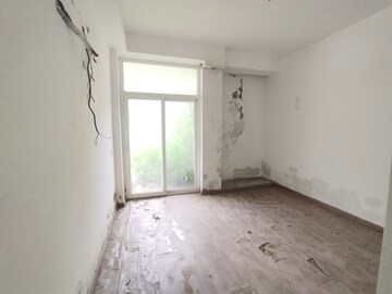 Room in 3 BHK Builder Floor at SS Almeria, Sector 84 – for Sale