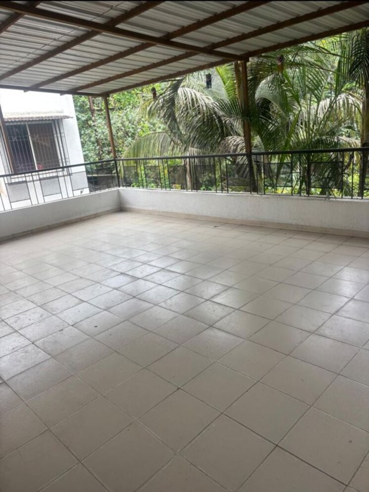 Balcony, la-chapelle 3 Bedroom 2700 Sq.Ft. Apartment In Baner Pune 9905930