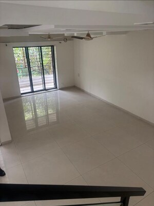 Room in 3 BHK Apartment at La Chapelle, Baner – for Sale