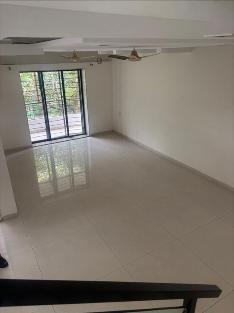 Room, la-chapelle 3 Bedroom 2700 Sq.Ft. Apartment In Baner Pune 9905930