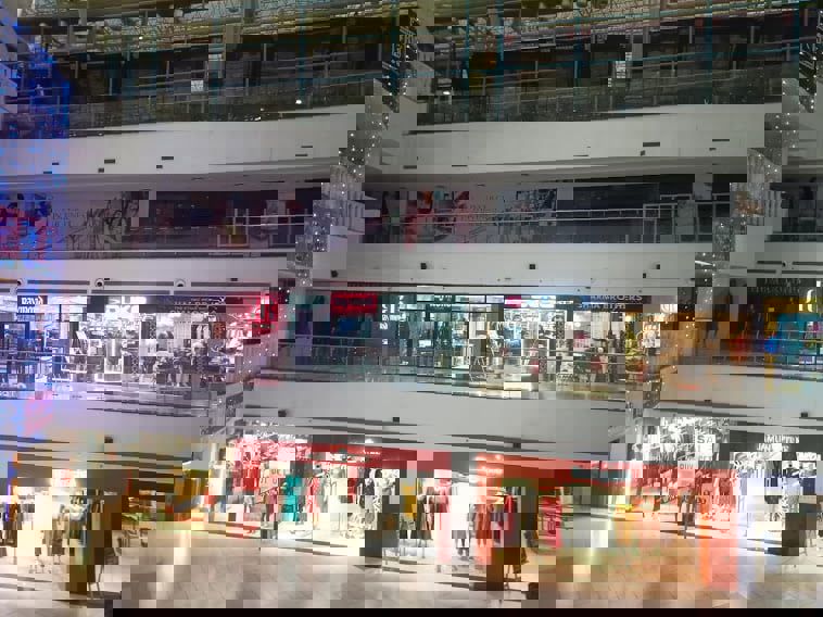 Retail Shop For Sale in Omaxe Connaught Place