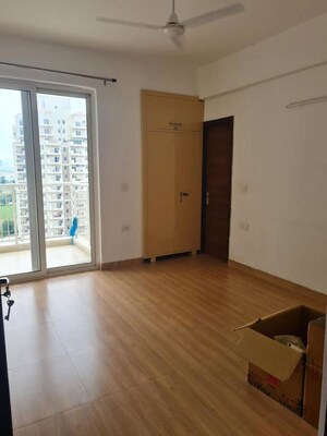 Room in 3 BHK Apartment at SS The Coralwood, Sector 84 – for Rent