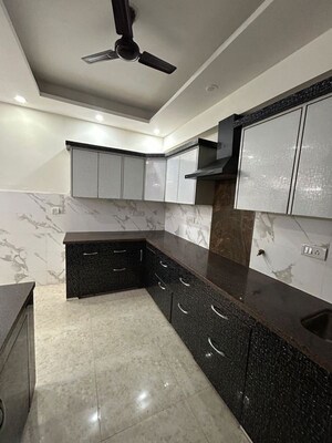 Kitchen in 3 BHK Builder Floor at Sector 46 – for Rent